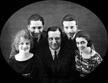 avec Spinelly vers 1915